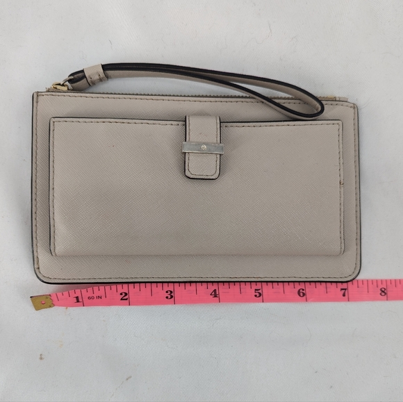 Kate Spade New York Cedar Street Karoliner Wristlet Crisp Linen - Picture 9 of 12